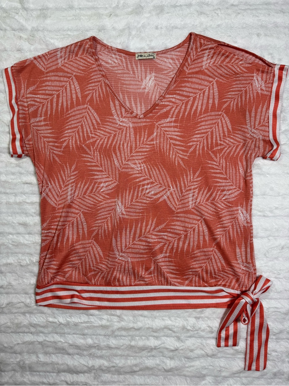 Coral Palm-Print V-Neck Tie-Hem Top Size Large